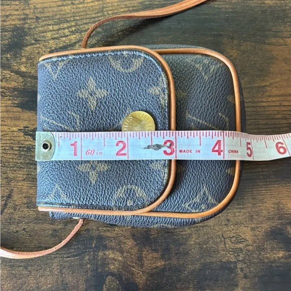 Authentic Louis Vuitton Monogram Mini Lin Pochette Cancun Crossbody Pouch - Picture 11 of 13